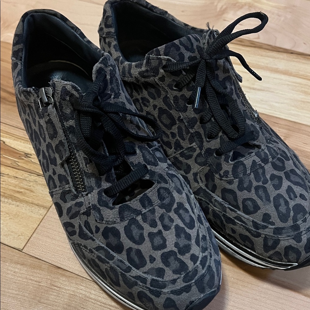 Manfield Suede Leopard Print Sneakers - Picture 14 of 16